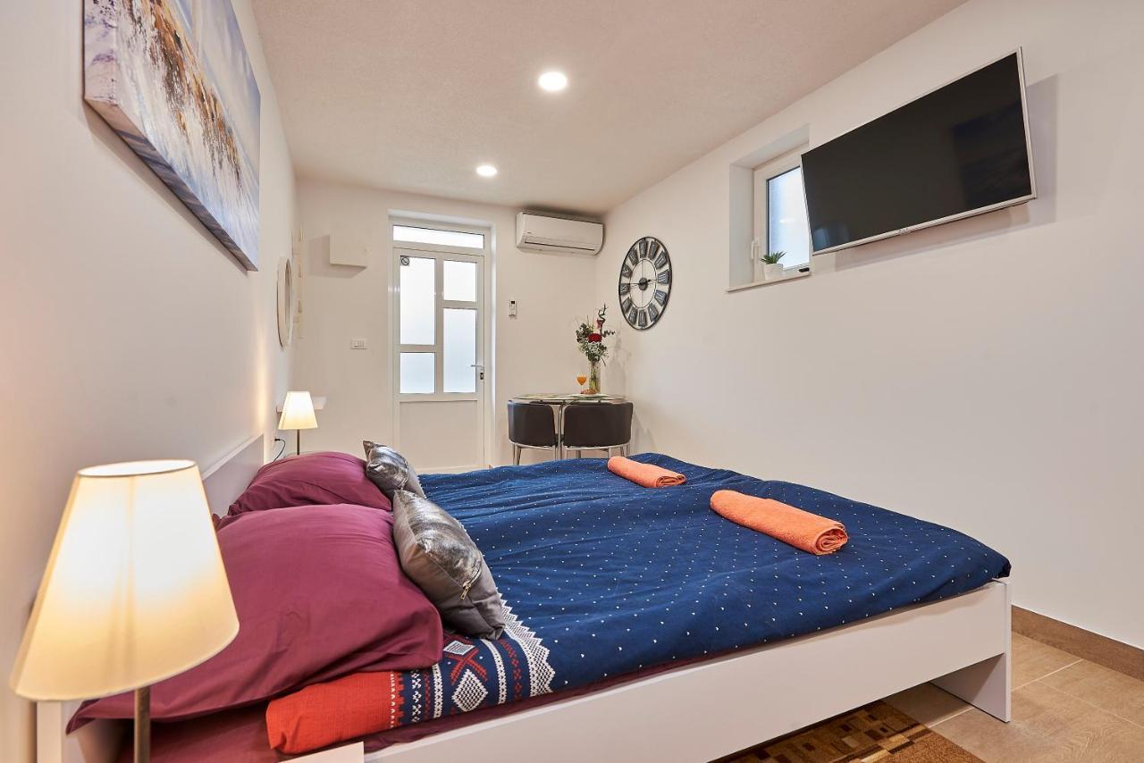 Studio Apartment Bascan تروغير المظهر الخارجي الصورة