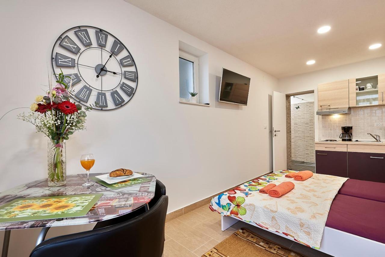 Studio Apartment Bascan تروغير المظهر الخارجي الصورة